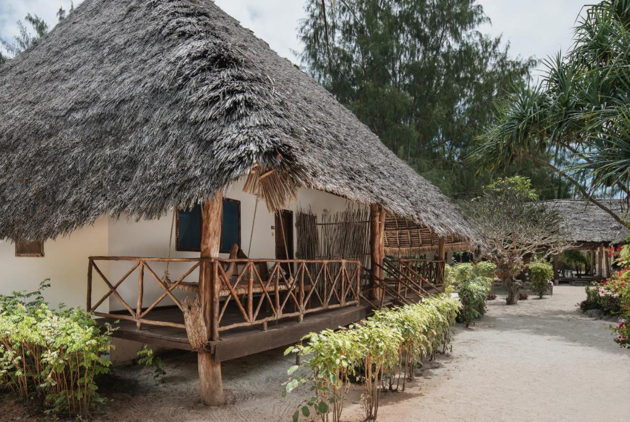 Hakuna Majiwe Beach Lodge Paje Buitenkant foto