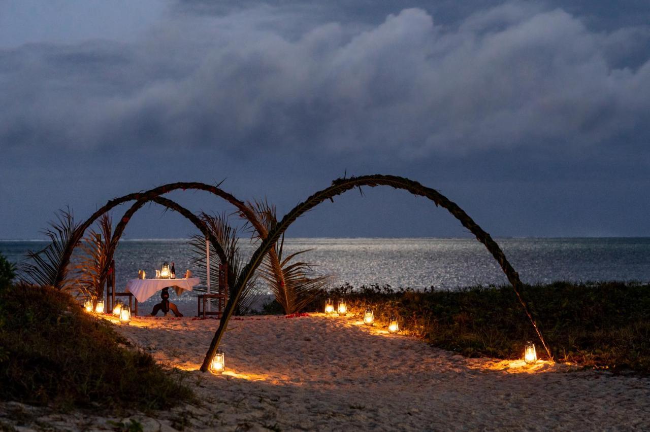 Hakuna Majiwe Beach Lodge Paje Buitenkant foto