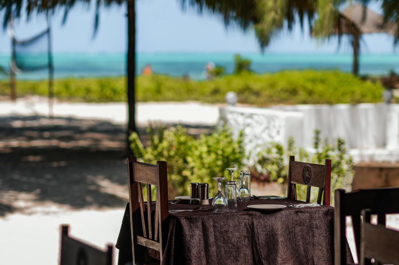 Hakuna Majiwe Beach Lodge Paje Buitenkant foto
